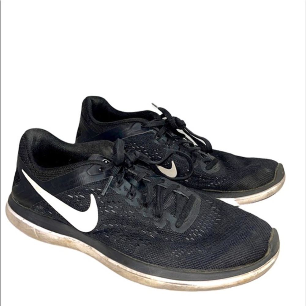 Women’s Sz 7.5 Nike Flex 2016 Run Fitsole black athletic sneakers running shoes